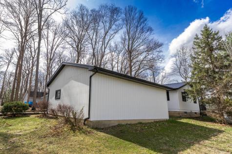 828 Terrace View Drive Howard OH 43028