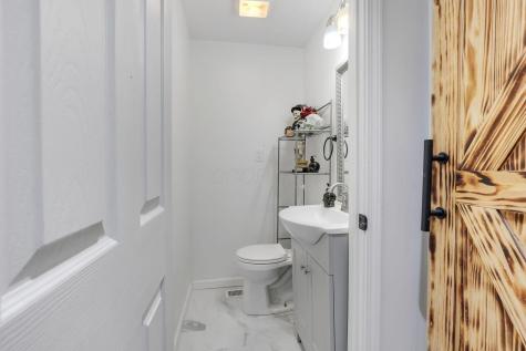 12632 Howard Danville Road Howard OH 43028