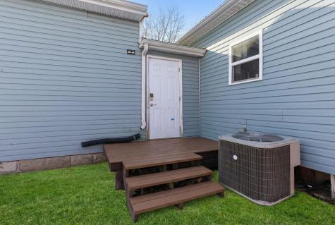 12632 Howard Danville Road Howard OH 43028