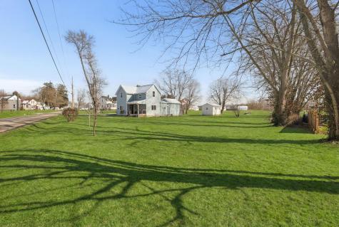 12632 Howard Danville Road Howard OH 43028