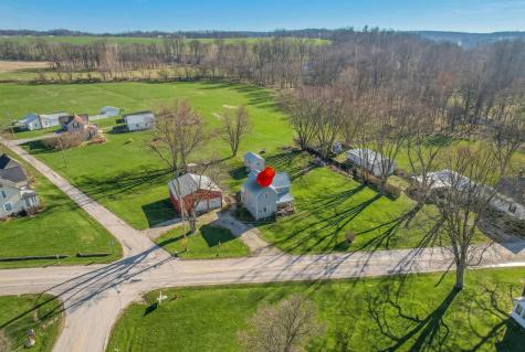 12632 Howard Danville Road Howard OH 43028