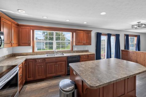 4 Compass Point Court Mount Vernon OH 43050