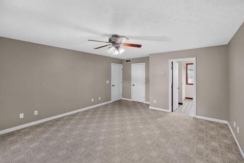 4 Compass Point Court Mount Vernon OH 43050
