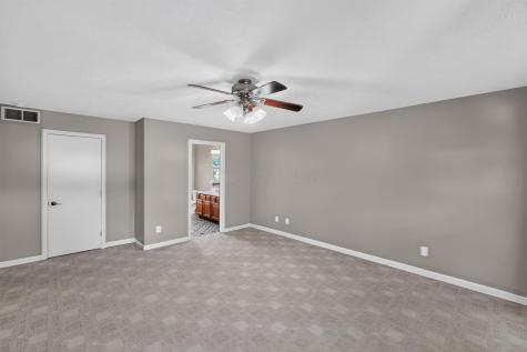 4 Compass Point Court Mount Vernon OH 43050