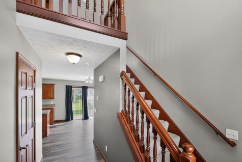 4 Compass Point Court Mount Vernon OH 43050