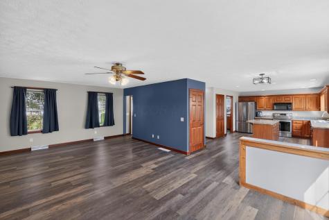4 Compass Point Court Mount Vernon OH 43050