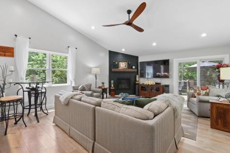 421 Mcintosh Drive Howard OH 43028