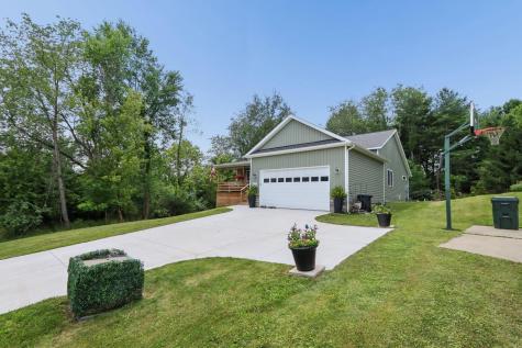 421 Mcintosh Drive Howard OH 43028