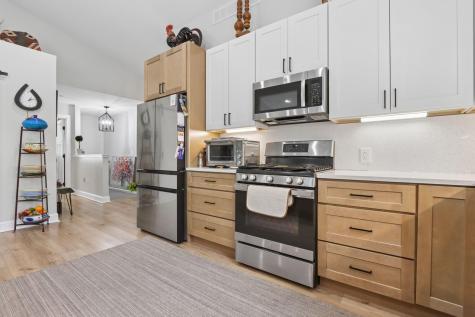 421 Mcintosh Drive Howard OH 43028