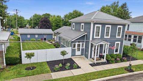 44 S Hartford Avenue Centerburg OH 43011