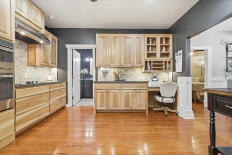44 S Hartford Avenue Centerburg OH 43011