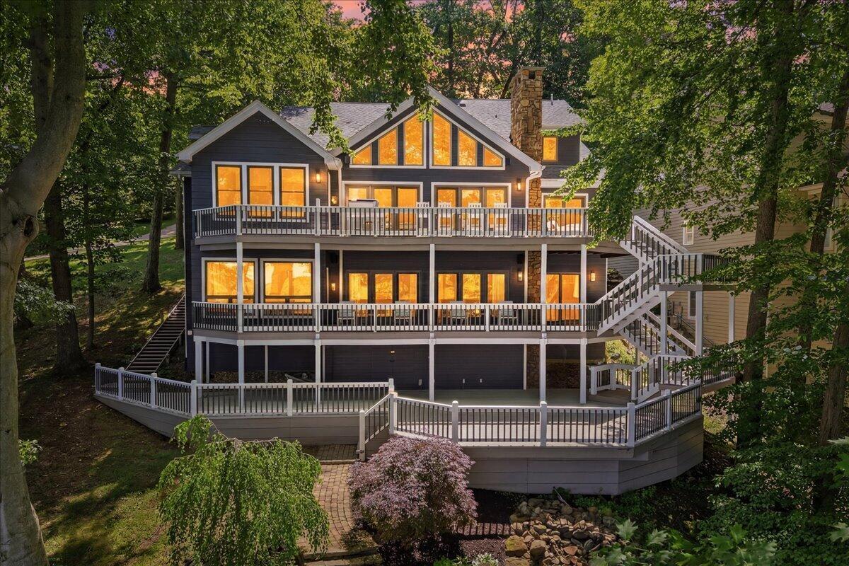 657 King Beach Drive Howard OH 43028