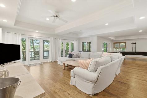 657 King Beach Drive Howard OH 43028