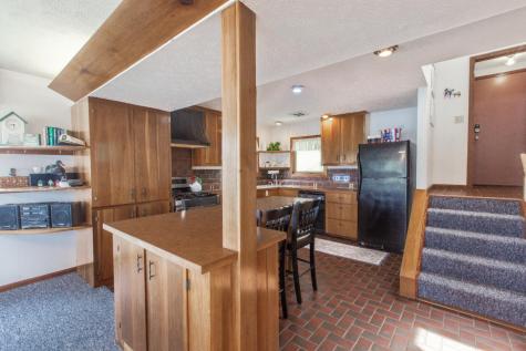 409 Lakeview Heights Drive Howard OH 43028