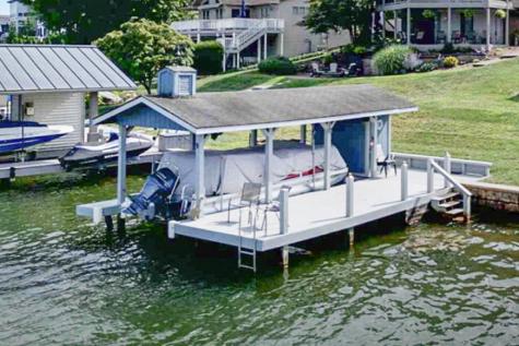 409 Lakeview Heights Drive Howard OH 43028