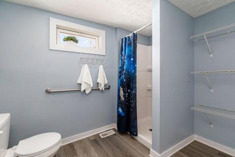 49 Columbus Road Mount Vernon OH 43050