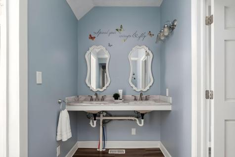 49 Columbus Road Mount Vernon OH 43050