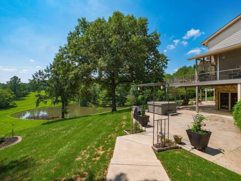 236 Tom Corwin Road Wellston OH 45692