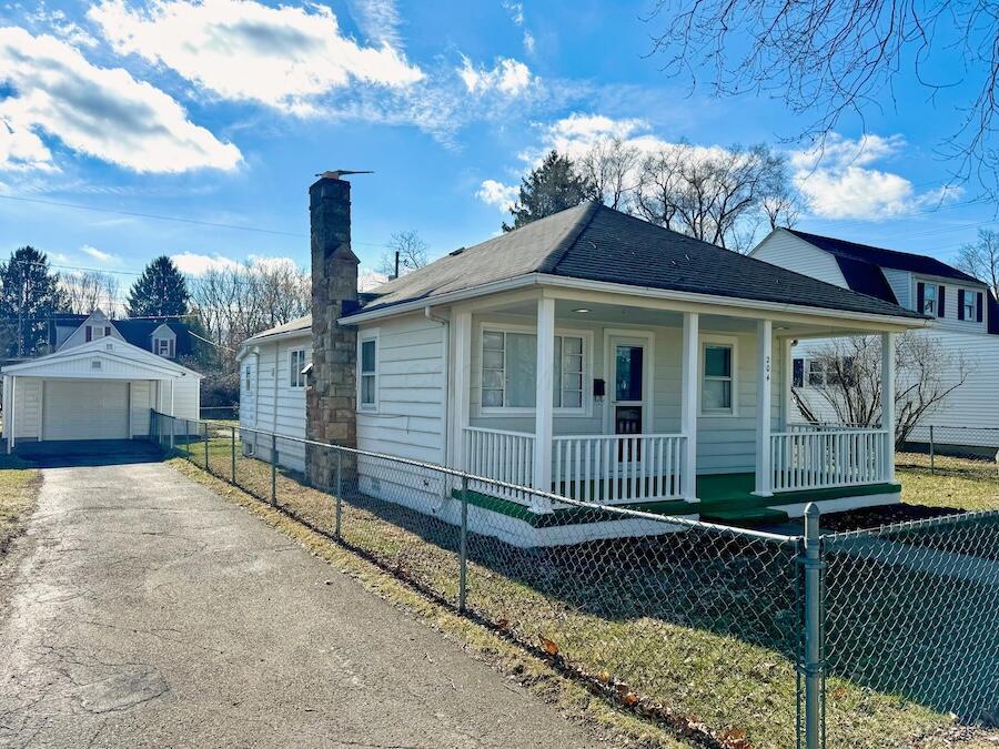 204 Maplewood Avenue Mount Vernon OH 43050