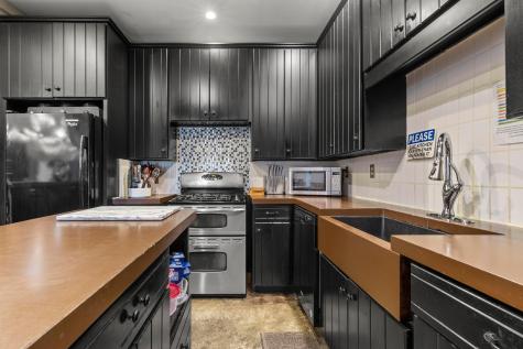 3020 Township Road 190 Fredericktown OH 43019