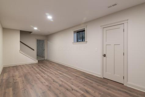 399 Valleyridge Drive Howard OH 43028