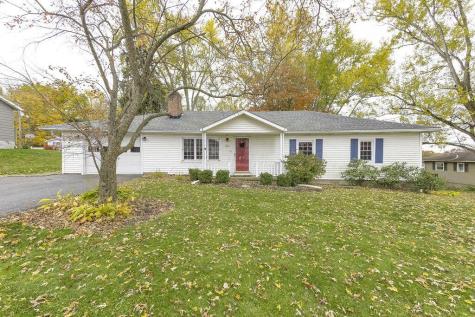 15 Summit Drive Fredericktown OH 43019