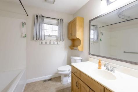 15 Summit Drive Fredericktown OH 43019