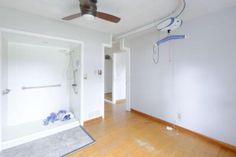 15 Summit Drive Fredericktown OH 43019