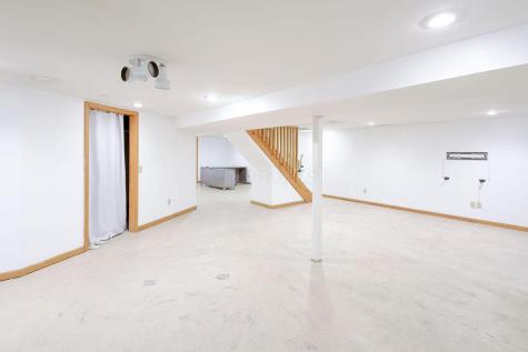 15 Summit Drive Fredericktown OH 43019