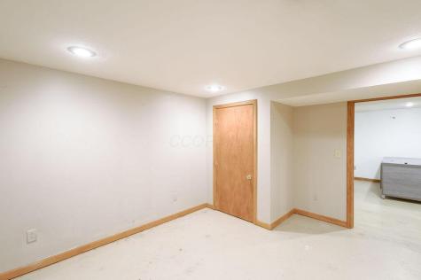 15 Summit Drive Fredericktown OH 43019