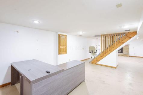 15 Summit Drive Fredericktown OH 43019