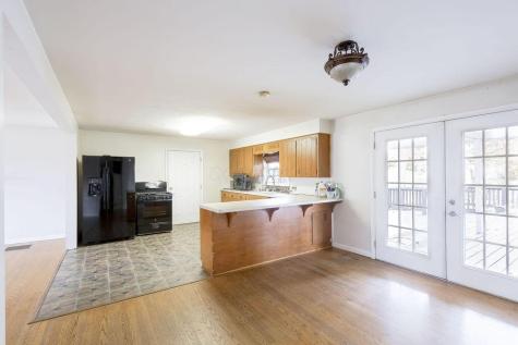 15 Summit Drive Fredericktown OH 43019