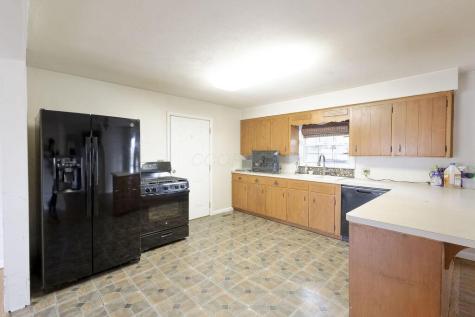 15 Summit Drive Fredericktown OH 43019