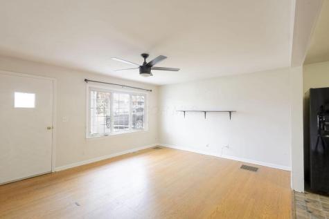 15 Summit Drive Fredericktown OH 43019