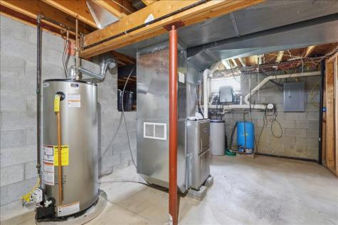 11455 Colwill Road Gambier OH 43022