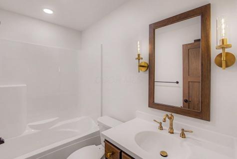 35 Orchard View Court Howard OH 43028