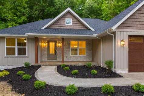 35 Orchard View Court Howard OH 43028