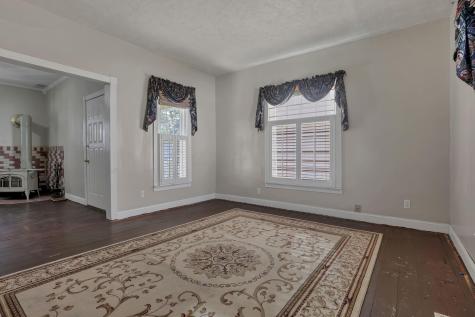 106 Union Street Centerburg OH 43011