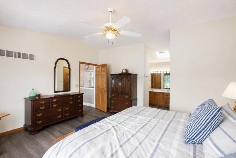 401 Lakeview Heights Drive Howard OH 43028