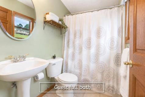 401 Lakeview Heights Drive Howard OH 43028