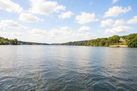 401 Lakeview Heights Drive Howard OH 43028