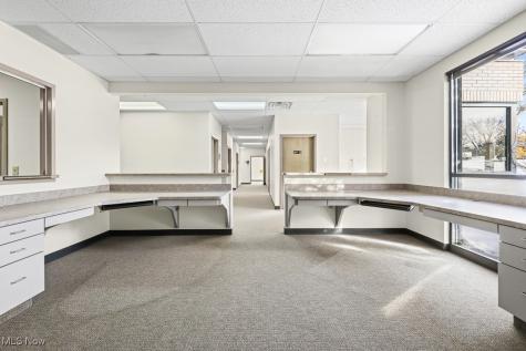 885 S Sawburg Avenue Alliance OH 44601