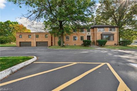 2475 N Taylor Road Cleveland Heights OH 44118