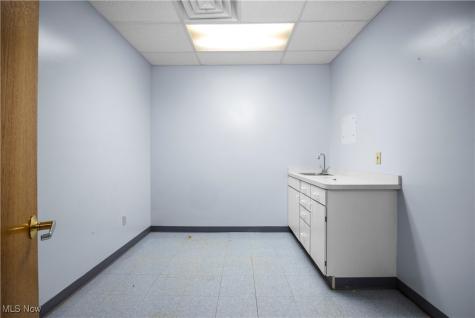 5319 Meadow Lane Court Elyria OH 44035