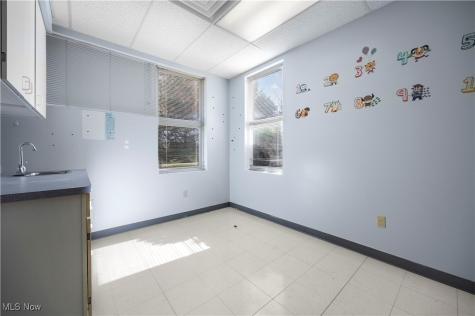 5319 Meadow Lane Court Elyria OH 44035