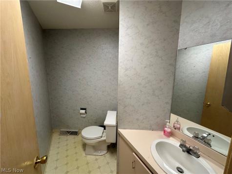 755 Boardman Canfield H2 Youngstown OH 44512