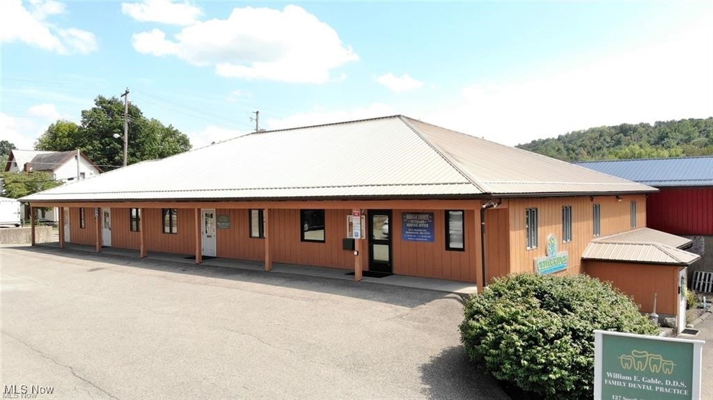 139 S Kennebec Avenue Mcconnelsville OH 43756