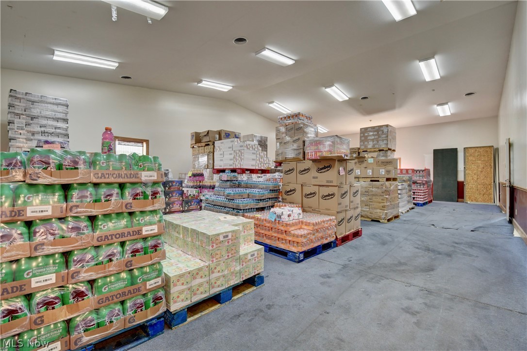 1299 Us Route 62 Wilmot OH 44689