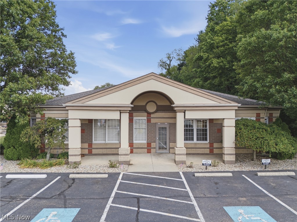 4368 Dressler Road NW Canton OH 44718