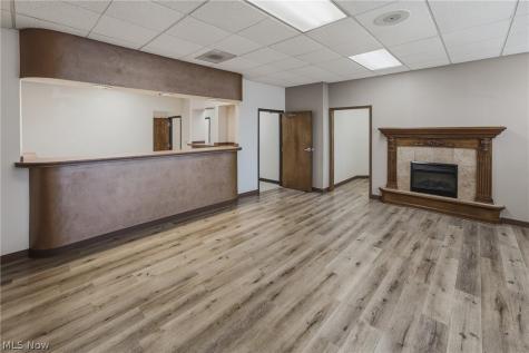 4368 Dressler Road NW Canton OH 44718
